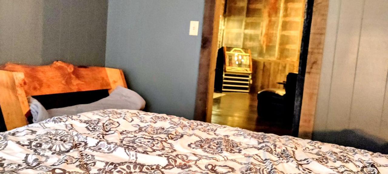 Hocking Hills Rusty Lofts Διαμέρισμα Logan Εξωτερικό φωτογραφία